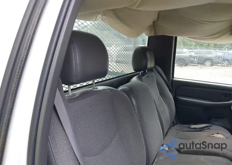 2003 Chevrolet Silverado 1500 Work Truck z USA, uszkodzony, nr VIN 1GCEK14X73Z214481